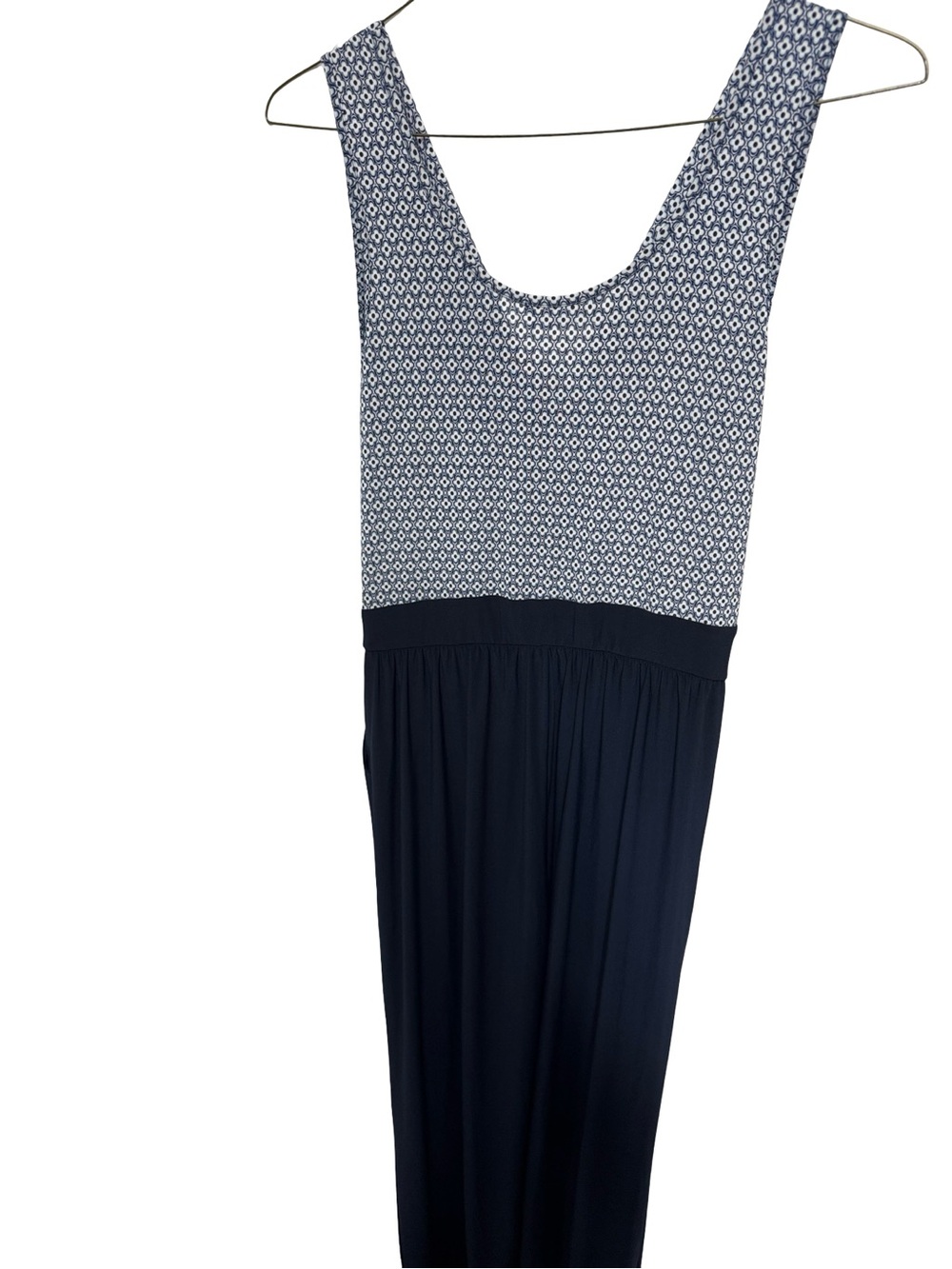 Kaileigh Navy and White Printed V-Neck Jumpsuit - Picture 5 of 6